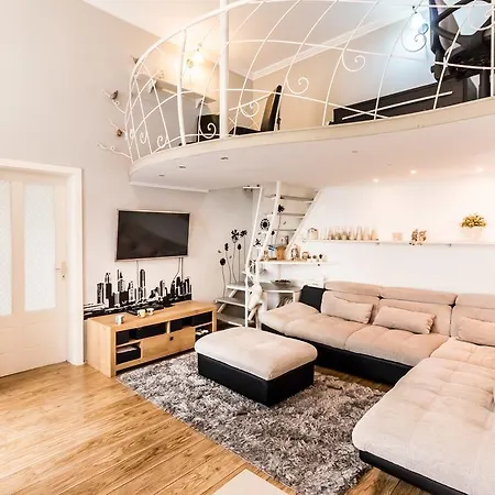 Bpr Horanszky Design * Budapest